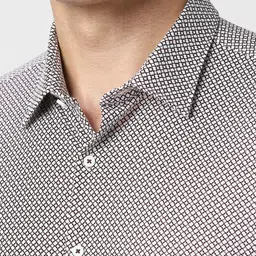 Van Heusen Men Spread Collar Geometric Printed Cotton Formal Shirt image 3