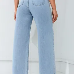 cnw Women Straight Fit Mid Rise Light Blue Jeans image 2