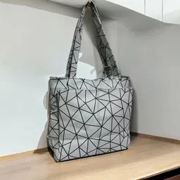 chic styles Women Grey Shoulder Bag image 4
