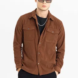 snitch Men Regular Fit Solid Spread Collar Casual Shirt image 4