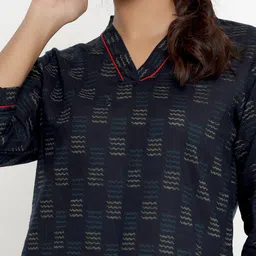 MIRAVAN Blue Print Indigo Top image 2