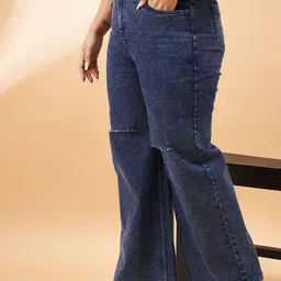SASSAFRAS Curve Women Plus Size Comfort High-Rise Slash Knee Stretchable Jeans image 3
