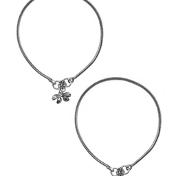 TEEJH Set Of 2 Oxidized Silver-Toned Single Line Ghungroo Anklets image 5