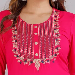Mehsoos Women Yoke Design Thread Work Kurta image 4