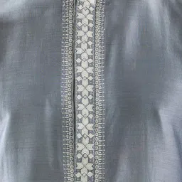 Arihant Rai Sinha Men Ethnic Motifs Yoke Design Regular Thread Work Chanderi Silk Kurta with Churidar image 2