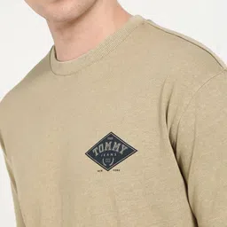 Tommy Hilfiger Men Typography Printed Round Neck Cotton Relaxed Fit T-shirt image 4