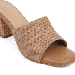 iconics Women Heels Sandal image 2