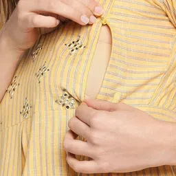 True Shape Embroidered Maternity Flared Kurta image 3