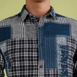 Campus Sutra Classic Checked Spread Collar Long Sleeve Cotton Casual Shirt image 4