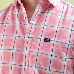 The Indian Garage Co Men Pink Windowpane Checked Casual Shirt image 3