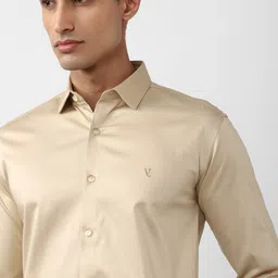 van heusen V Dot Slim Fit Spread Collar Opaque Casual Shirt image 2