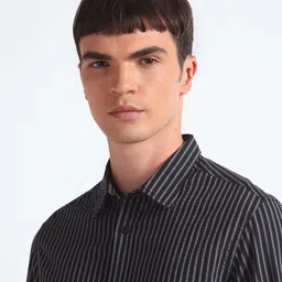 Flying Machine Slim Fit Striped Seersucker Pure Cotton Casual Shirt image 4