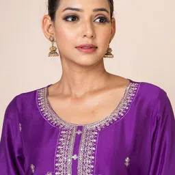 SARSO Women Ethnic Motifs Embroidered Regular Thread Work Kurta with Trousers & With Dupatta image 2