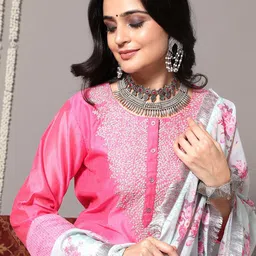 Varanga Floral Embroidered Chanderi Silk Straight Kurta With Trousers & Dupatta image 2