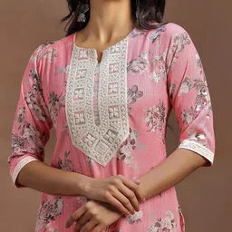 Libas Women Floral Printed Regular Thread Work Kurta with Palazzos & With Dupatta image 2