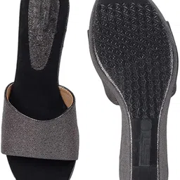 theme united Women Heels Sandal image 2