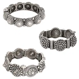 TEEJH Women Silver-Toned Set Of 3 Stacked Oxidized Bangle-Style Bracelet image 3