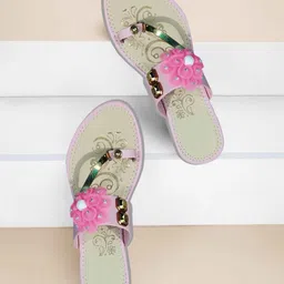 shipee Women Flats Sandal image 2