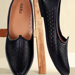 zappy Punjabi Traditional Latest Men's Ethnic Nagra,Mojaris, Khussa, Jutis For Men image 1