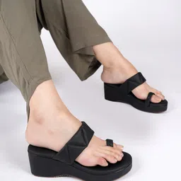 DressBerry Women Textured Casual Wedge Heel Sandals-picture-25