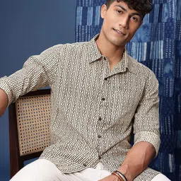 Taavi Men Comfort Bagru Hand Block Printed Pure Cotton Casual Shirt-image-7