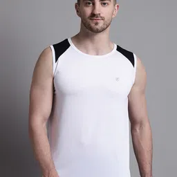 Friskers Men White Slim Fit T-shirt-image-41