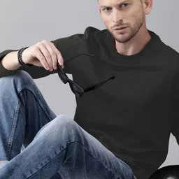 The Roadster Lifestyle Co Men Black Solid Round Neck Pure Cotton T-shirt-image-19