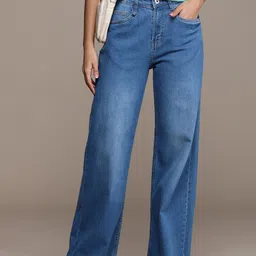 The Roadster Life Co. Women Wide Leg Light Fade Jeans-image-69
