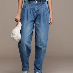 The Roadster Life Co. Women Slouchy Fit Pleated Light Fade Jeans-image-72