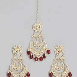 Peora Gold Plated Kundan Studded Dangle Earrings & Maang Tikka image 2