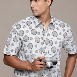 The Roadster Life Co. Pure Cotton Opaque Printed Relaxed Fit Casual Shirt-picture-14