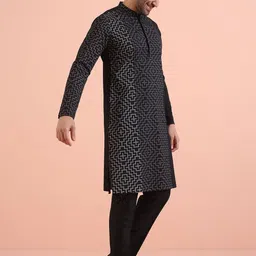 KISAH Men Geometric Printed Thread Work Kurta image 2