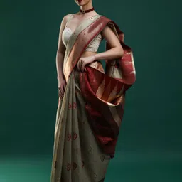 Mitera Ethnic Motifs Woven Design Banarasi Saree image 3