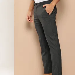 INVICTUS Men Self Checked Cropped Formal Trousers image 3