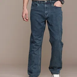 WROGN Men Relaxed Fit Light Fade Stretchable Jeans image 2