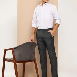 INVICTUS Men Self Checked Cropped Formal Trousers image 5