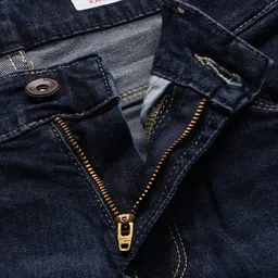 SPYKAR Men Kano Slim Fit Light Fade Stretchable Jeans image 5