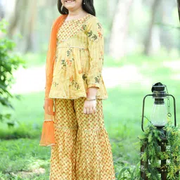 Cutiekins Girls Floral Printed Gathered Kurta & Sharara with Dupatta image 2