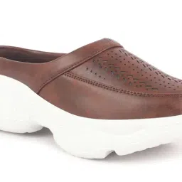 Fausto Women's Brown Mule Shoes image 5