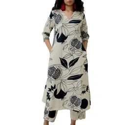 gosriki Women's Cotton Blend Straight Printed Kurta with Pant image 1