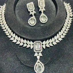 TIYARA Silver-Plated Artificial Stones and Beads Jewellery Set image 1