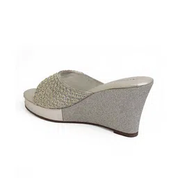 Kneetoes Women Gleamglow Silver Wedge Heel Sandals image 3