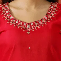 Siya Fashion Women Floral Regular Thread Work Kurta with Trousers & With Dupatta image 4