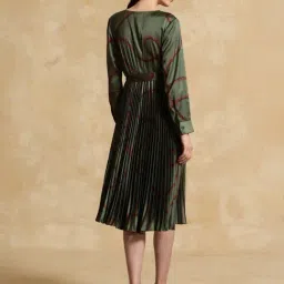 KAZO Green Printed Casual Dress image 2