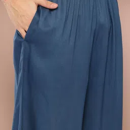 See Designs Men Solid Pathani Kurta with Pyjamas image 3