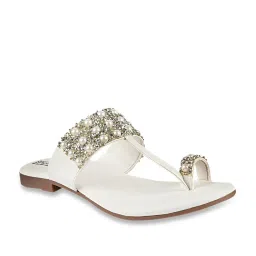 Shoetopia Women's White Toe Ring Sandals image 3