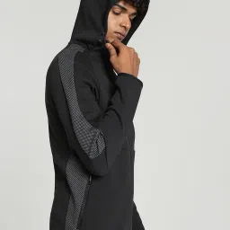 Puma EVOSTRIPE Black Slim Fit Sports Hooded Jacket image 3