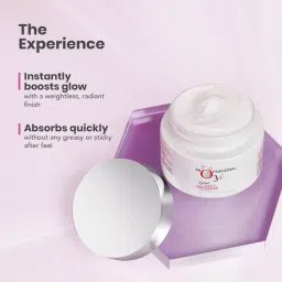 O3+ Radiant Day Cream Moisturiser SPF30 for Brightening & Glowing Skin | All Skin Types image 3