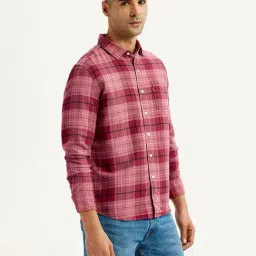 Levi's Red Cotton Slim Fit Checks Shirt image 3