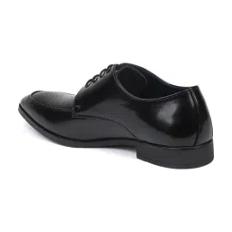 V8 By Ruosh Men's Aura Black Derby Shoes image 4